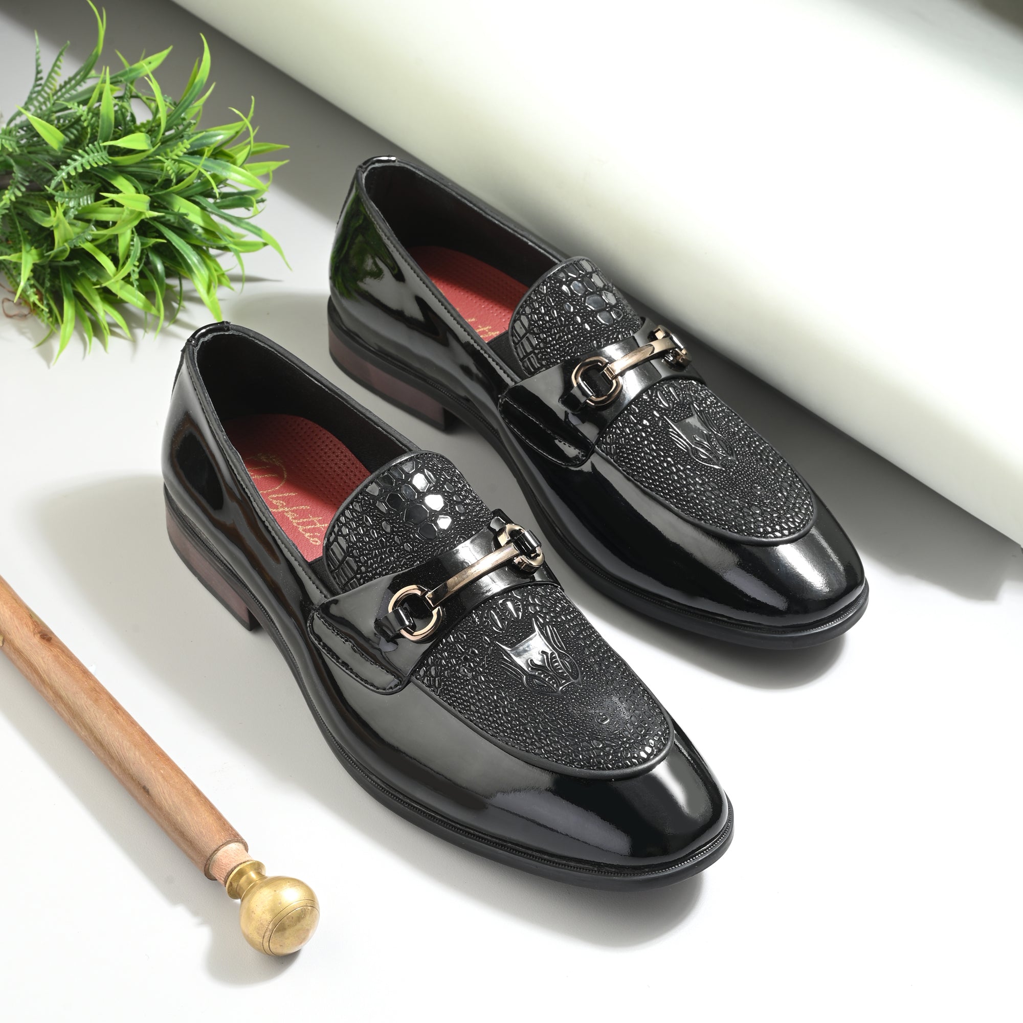 Hand Engraved Loafers by Lafattio