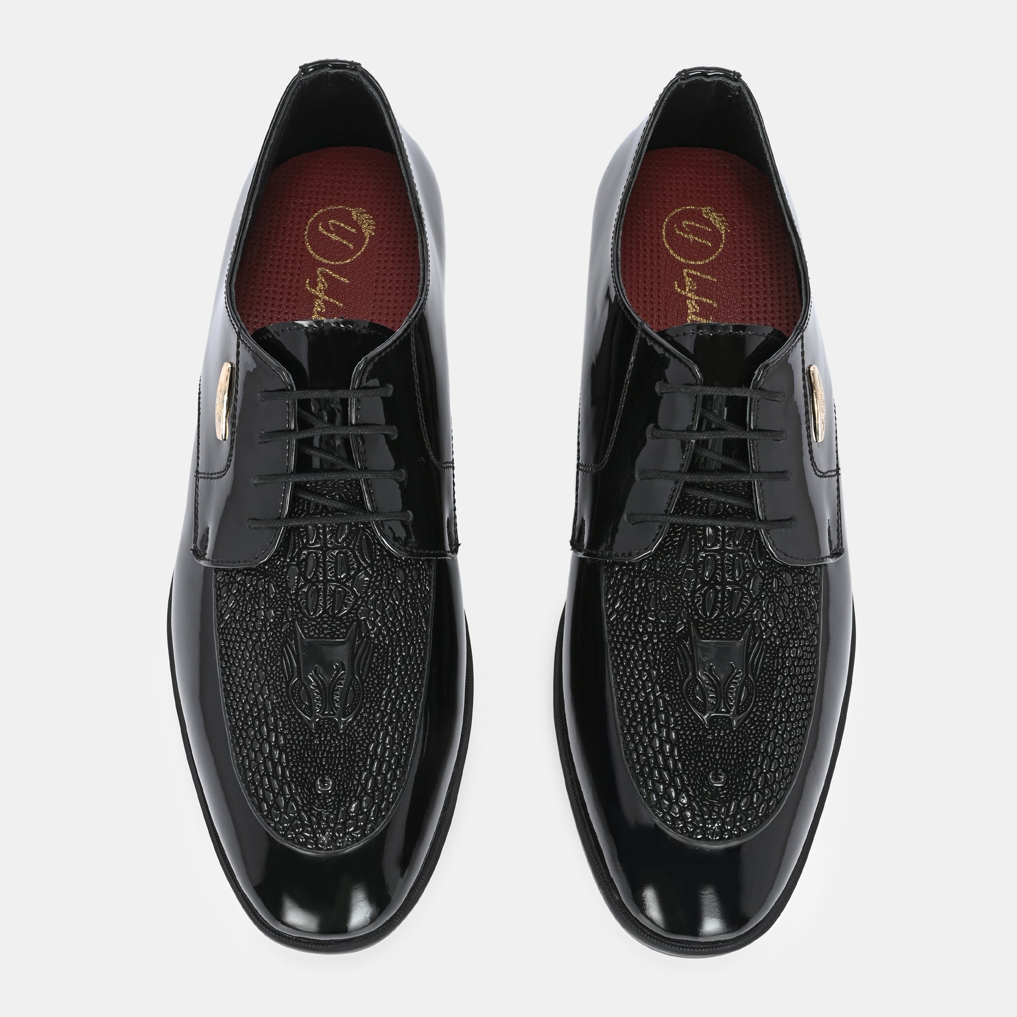 Hand Engraved Lace-Up Shoes by Lafattio